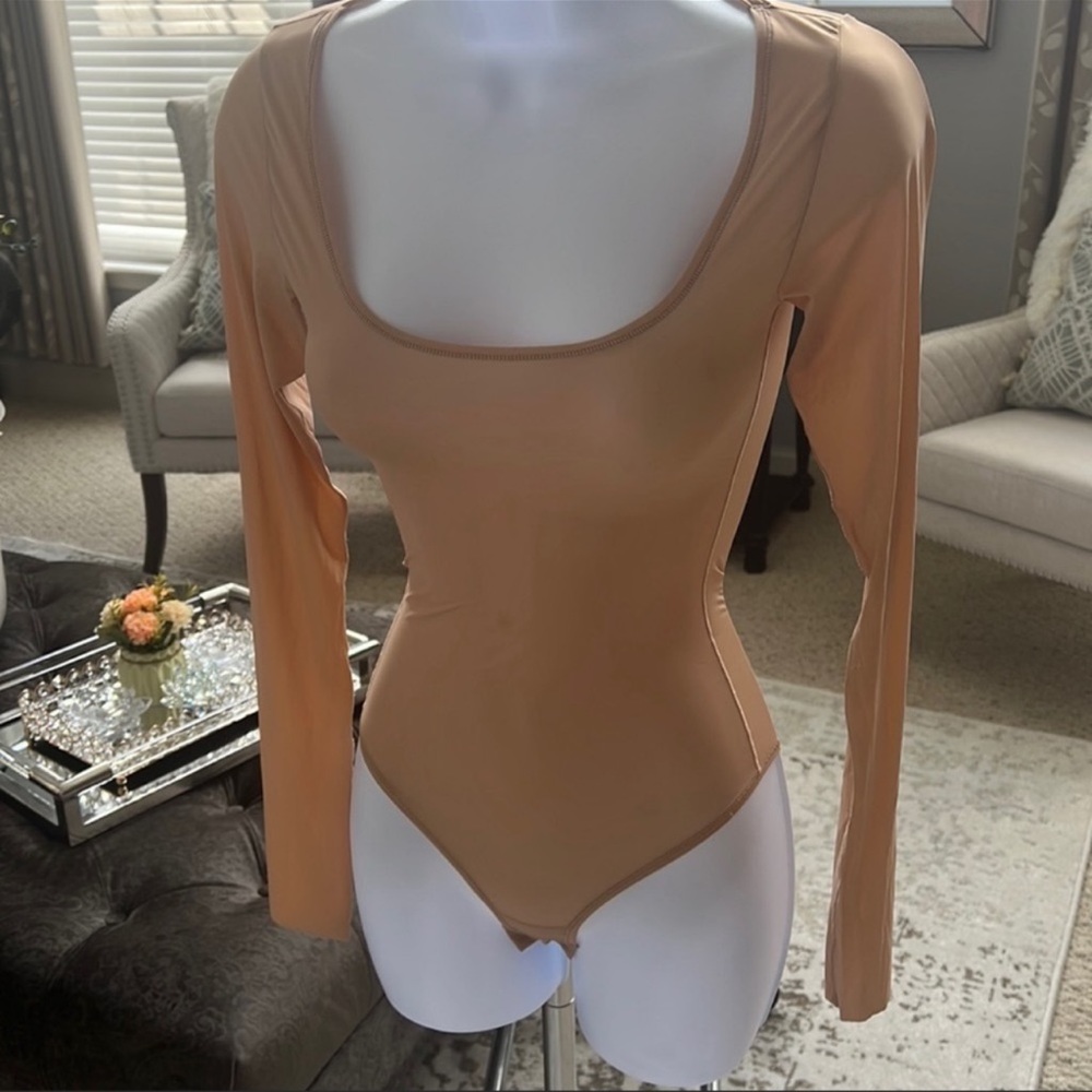 SKIMS Jelly Sheer Long Sleeve Bodysuit - Picture 2 of 8